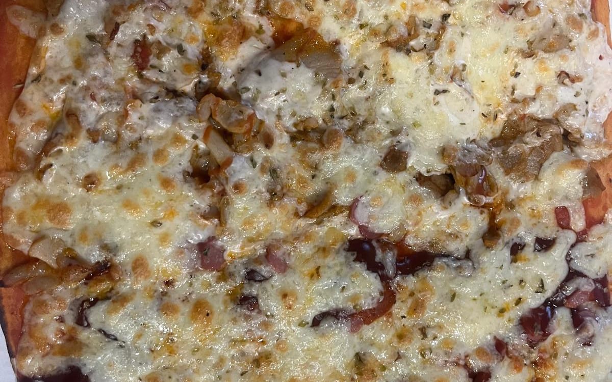 Carta de comida de WOW Pizzería: pizzas, hamburguesas y carnes a la brasa